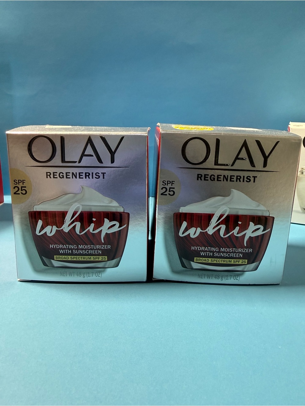 OLAY Regenerist Whip Hydrating Moisturizer with SPF 25 - Red and Silver